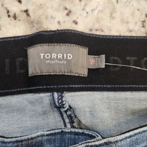 Torrid Bombshell 5in Shorts